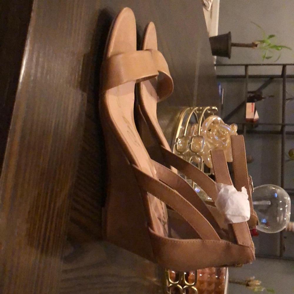 BRAND NEW!! tan wedges